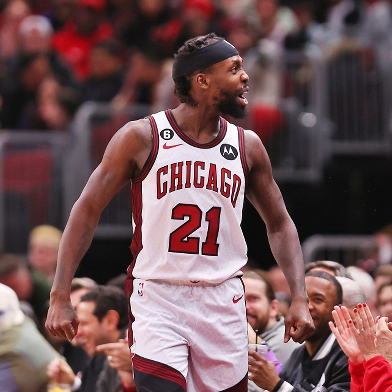 关于湖人轻取篮网B队,贝弗利关键制胜的信息 关于湖人轻取篮网B队,贝弗利关键制胜的信息