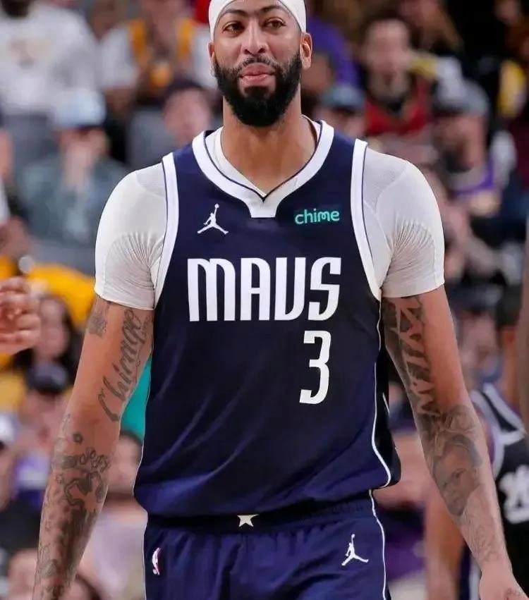 包含澳大利亚男篮完胜公牛，浓眉高光表现的词条