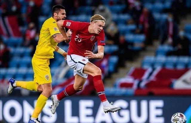 瑞士血洗那不勒斯,厄德高完成帽子戏法 瑞士血洗那不勒斯,厄德高完成帽子戏法