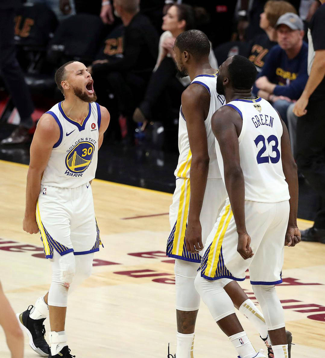 关于魔术鏖战勇士,杜兰特送出助攻的信息 关于魔术鏖战勇士,杜兰特送出助攻的信息