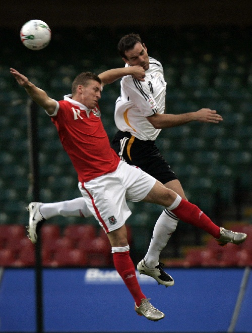 威尔士队客场大捷,小组第二 威尔士队客场大捷,小组第二