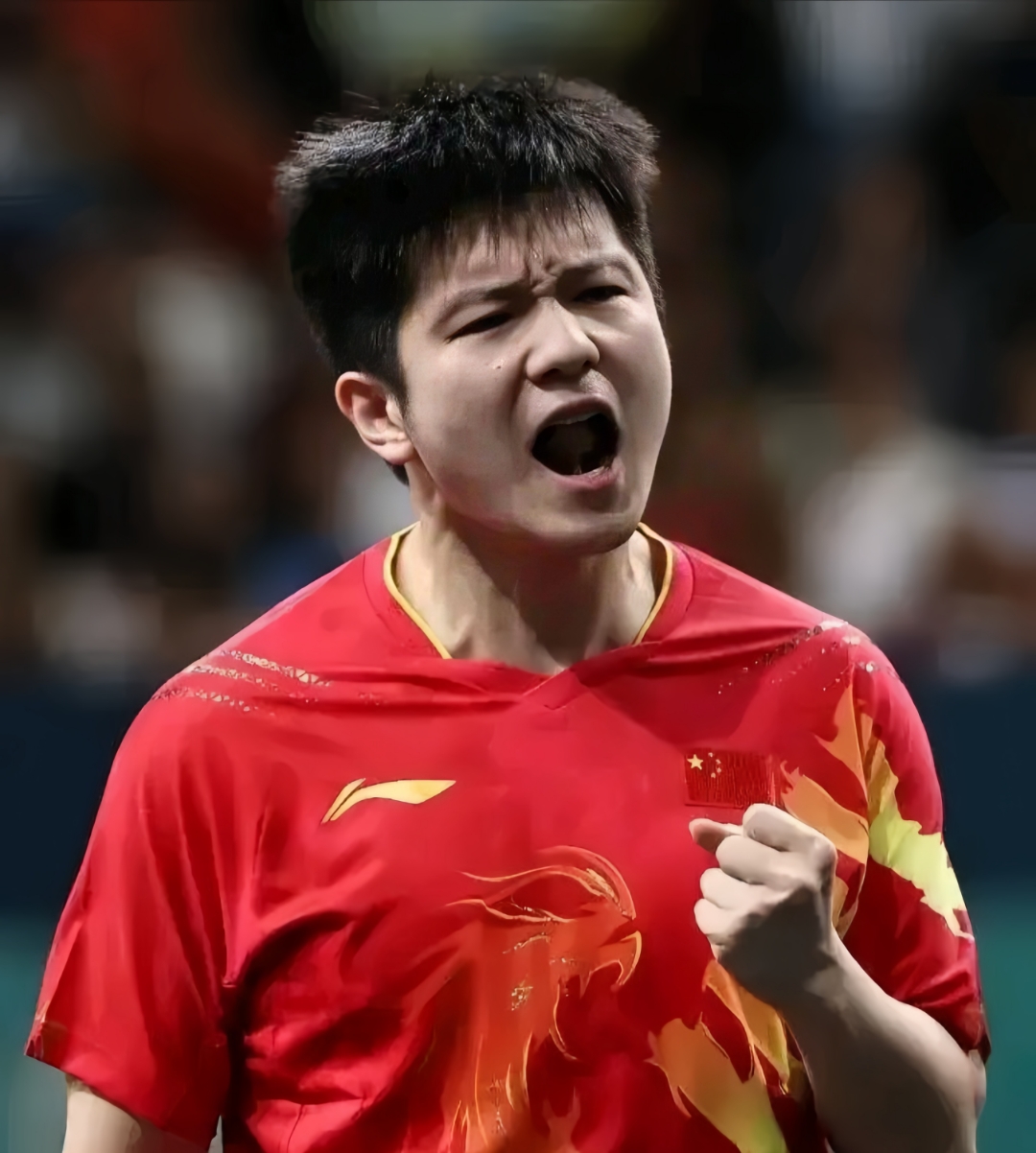 球员在比赛中奋力拼搏赢得掌声的简单介绍 球员在比赛中奋力拼搏赢得掌声的简单介绍