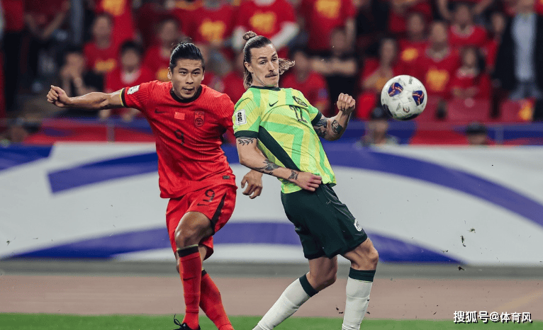 足球赛季胜负悬念难解,顶尖球队角逐激烈的简单介绍 足球赛季胜负悬念难解,顶尖球队角逐激烈的简单介绍