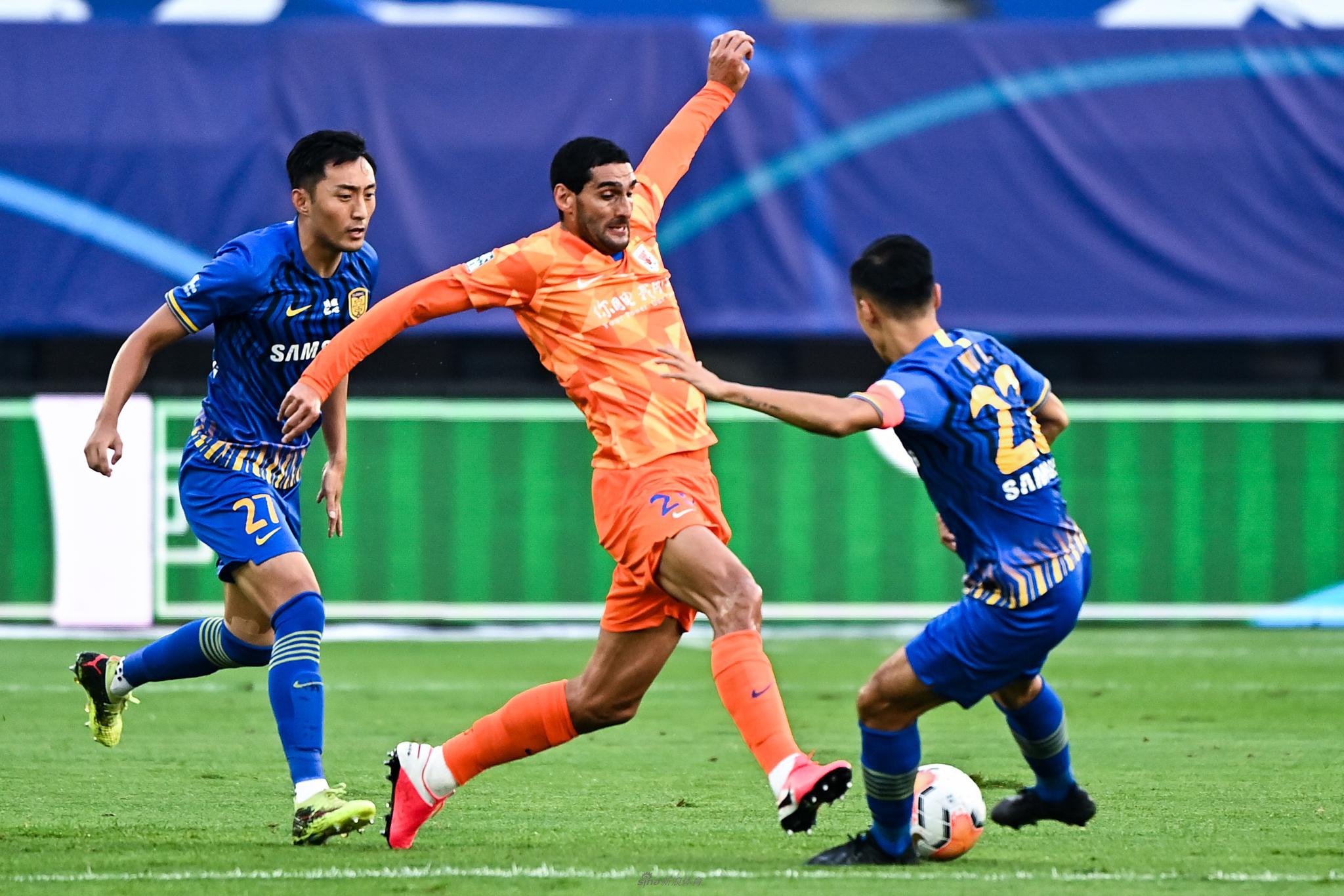 鲁能主场力擒苏宁，取得连胜