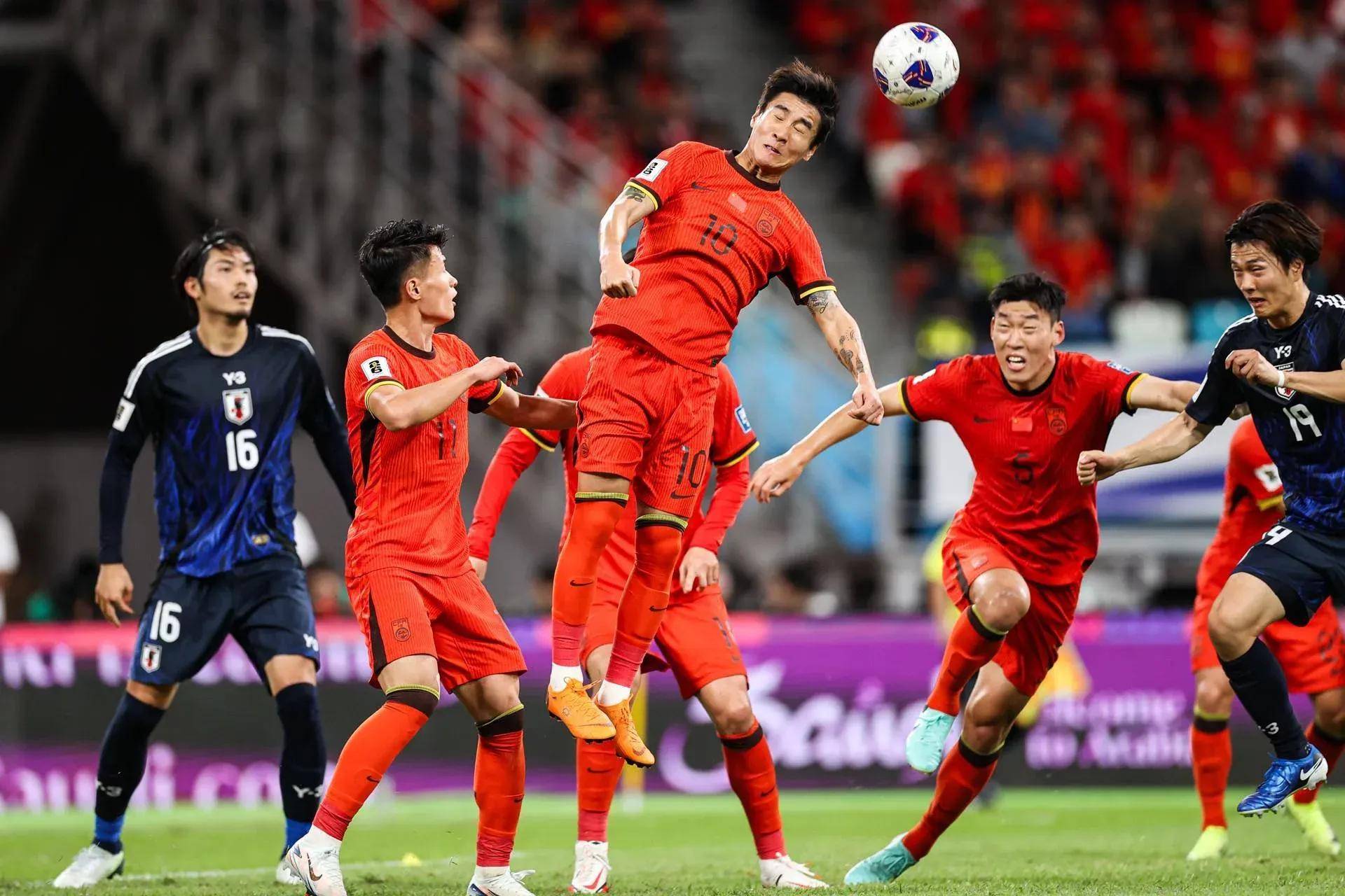 东亚球队在赛场上展现出色表现的简单介绍 东亚球队在赛场上展现出色表现的简单介绍