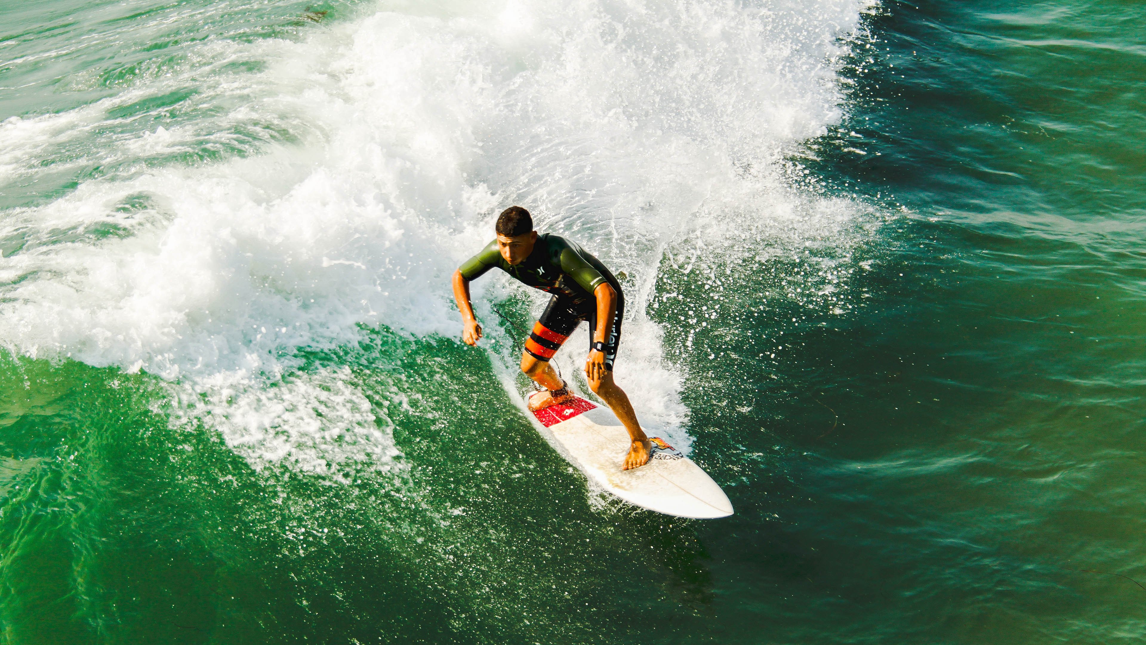 雷霆粉碎深圳队，拉文用实力证明自己，一场改写格局的胜利